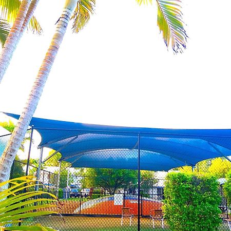 Apartment In 4* Resort - Pool Views - Great Location Noosaville Luaran gambar