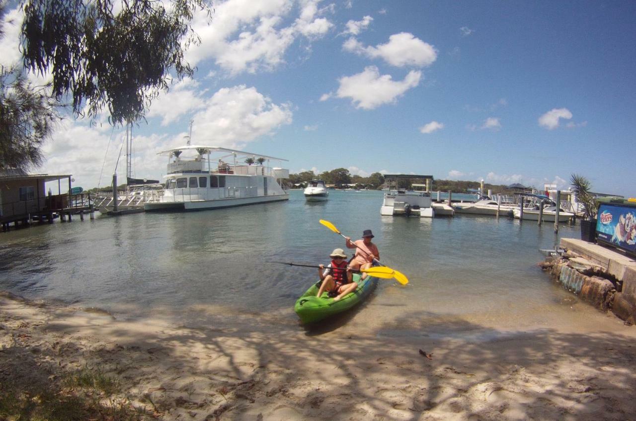 Apartment In 4* Resort - Pool Views - Great Location Noosaville Luaran gambar