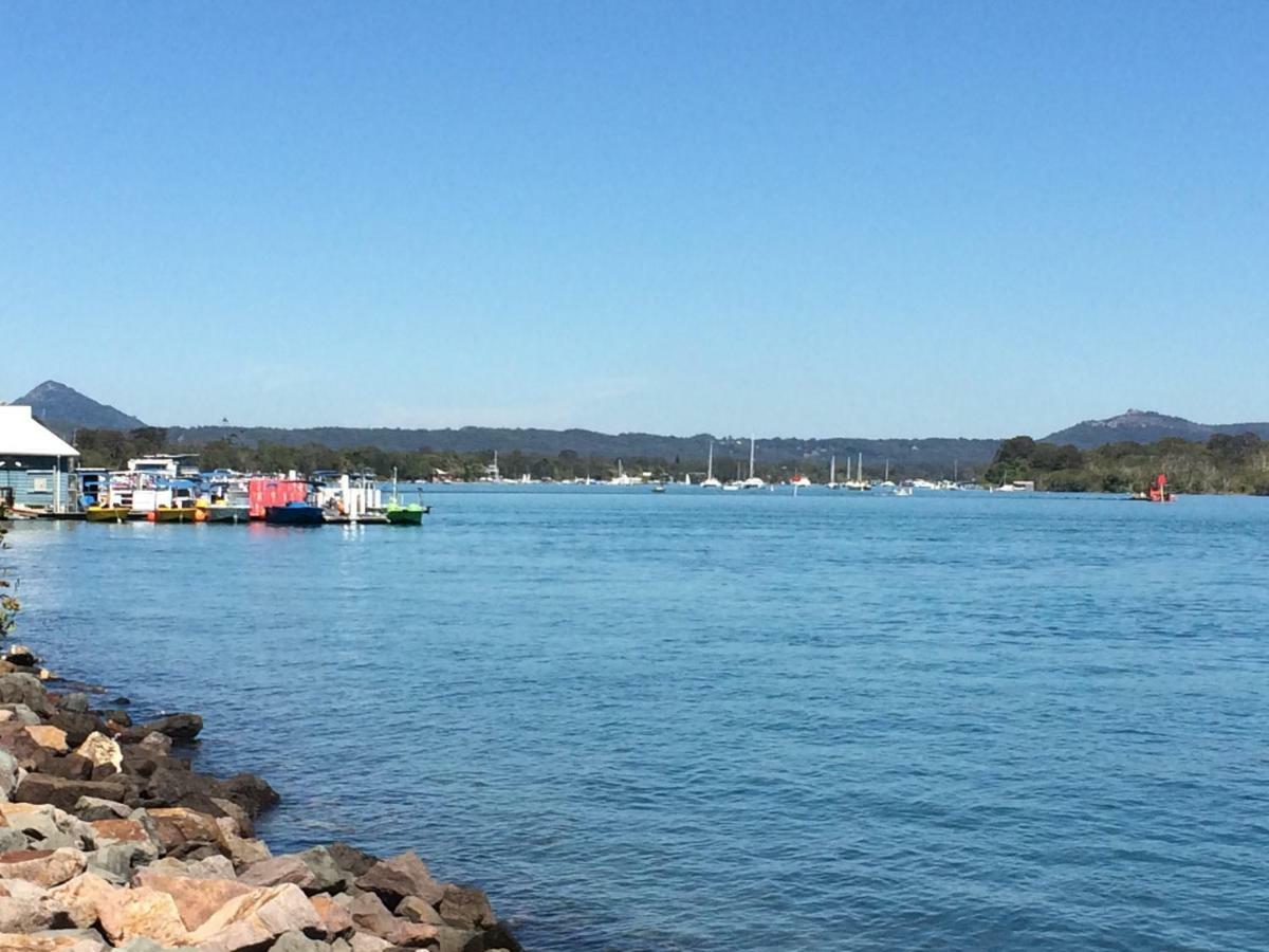 Apartment In 4* Resort - Pool Views - Great Location Noosaville Luaran gambar